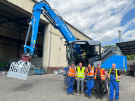 Der neue Bagger Fuchs Terex MHL 320 SÜDREC
